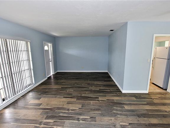 2nd image of 3403 Monica Pkwy