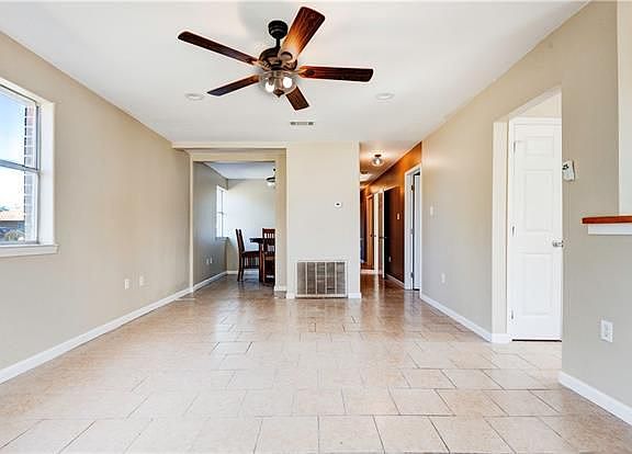 3rd image of 2327 Lamanche St