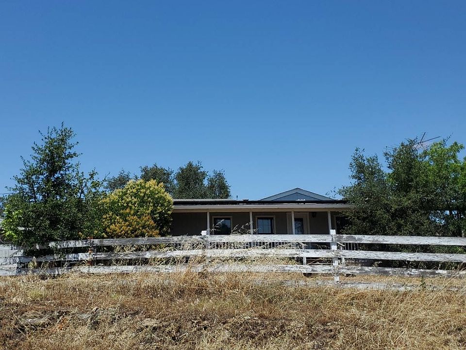 1st image of 2974 Salmon Rd