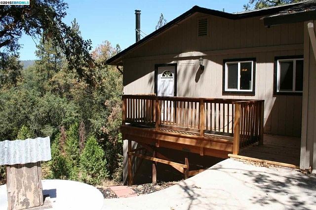 1st image of 21398 Crestview Dr