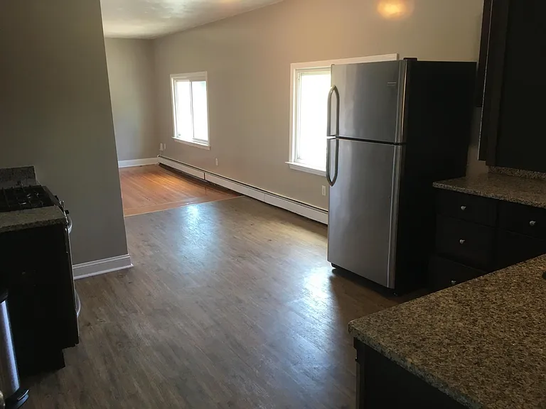 182 Oakland Ave #2 — Photo 1