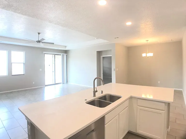 1701 Camino Rustica SW — Photo 6