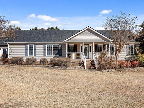 4th image of 120 Mockingbird Ln