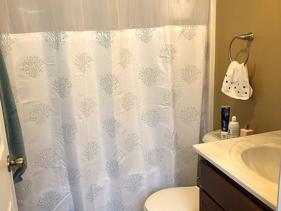 5th image of 1300 S Walnut St #2
