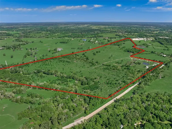 27240 Old Highway 105 W, Montgomery, TX 77316