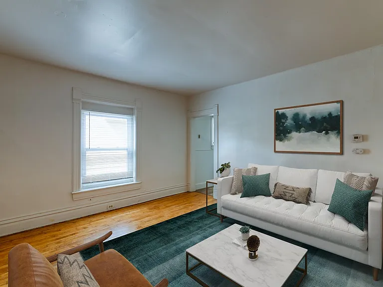 416 W Saginaw St — Photo 3