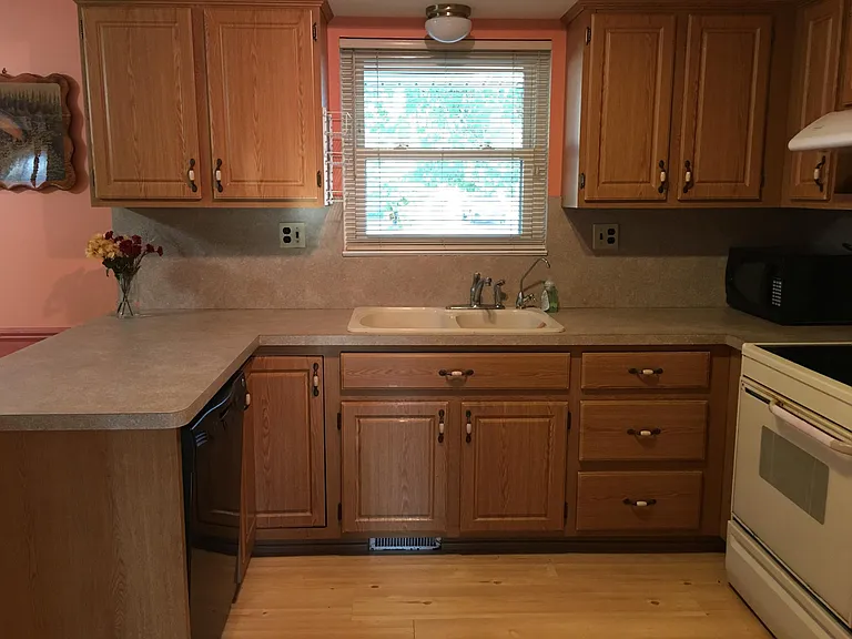 3175 Talbot Dr — Photo 25