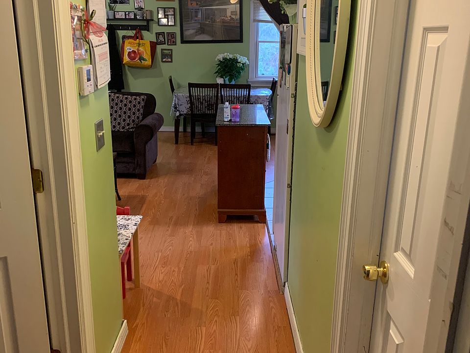 1st image of 337 Railroad Ave