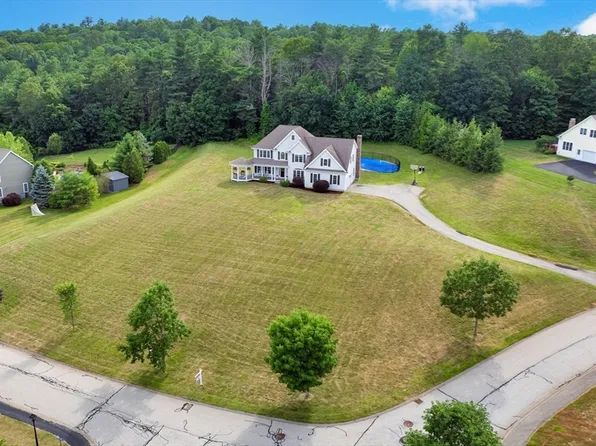 7 Meadow View Ln, Sturbridge, MA 01518