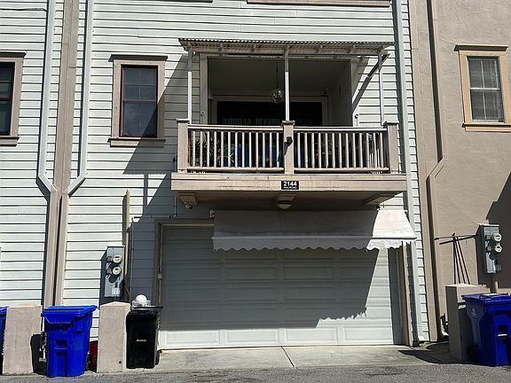 4th image of 2144 Railroad Ave