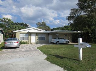 714 Mango Dr, West Palm Beach, FL 33415