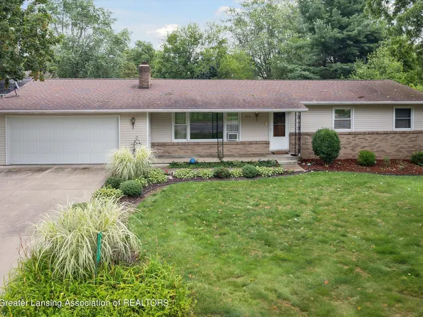 313 Woodworth St, Leslie, MI 49251