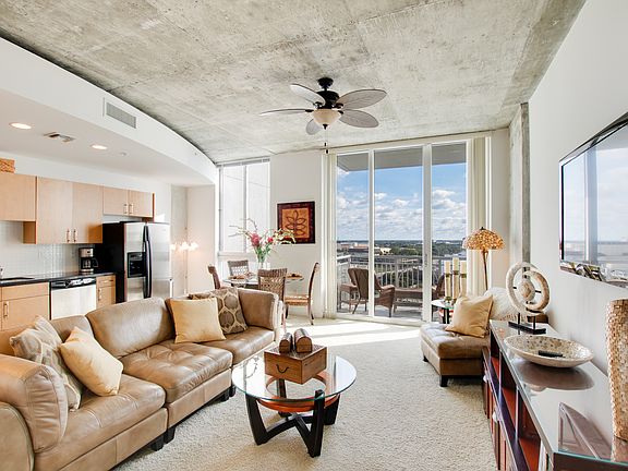4th image of 300 S. Australian Avenue #1516