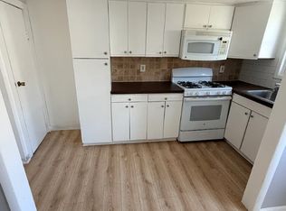 6737 Guyer Ave, Philadelphia, PA 19142