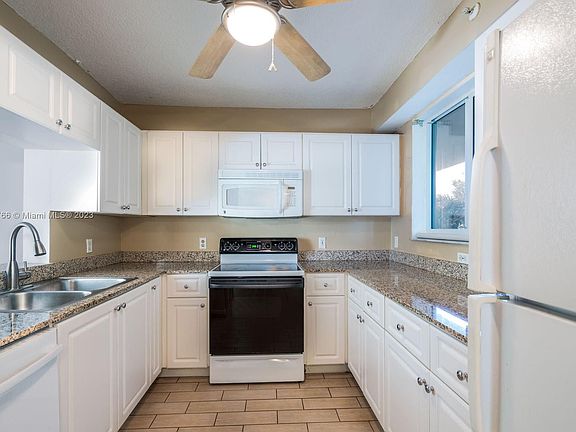 3rd image of 7800 Collins Ave APT 202