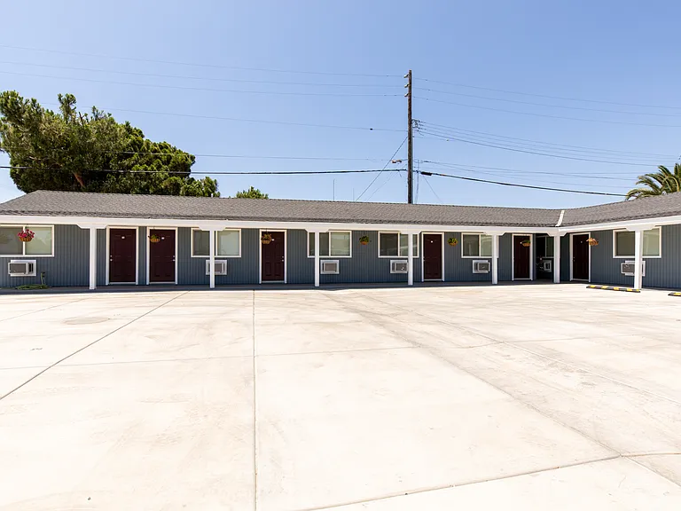 251 S Tehama St #14 — Photo 33