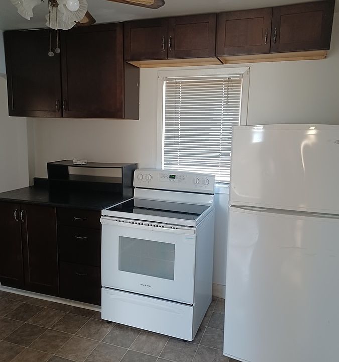 1st image of 661 McKay Ave