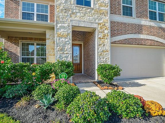 Sophistication, Charm, Luxury And An Abundance Of Upgrades That Is What Youll Be Driving Home To Every Day If You Purchase This Home.