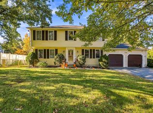15 Tammie Rd, Hopedale, MA 01747