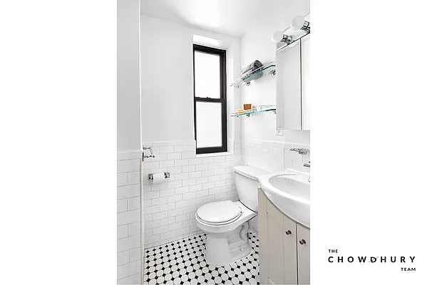 Sold by Warburg | media 5
