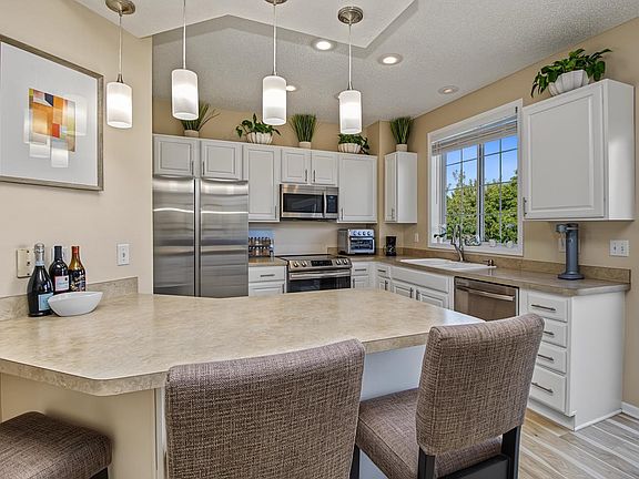 5th image of 8808 Brunell Way #402
