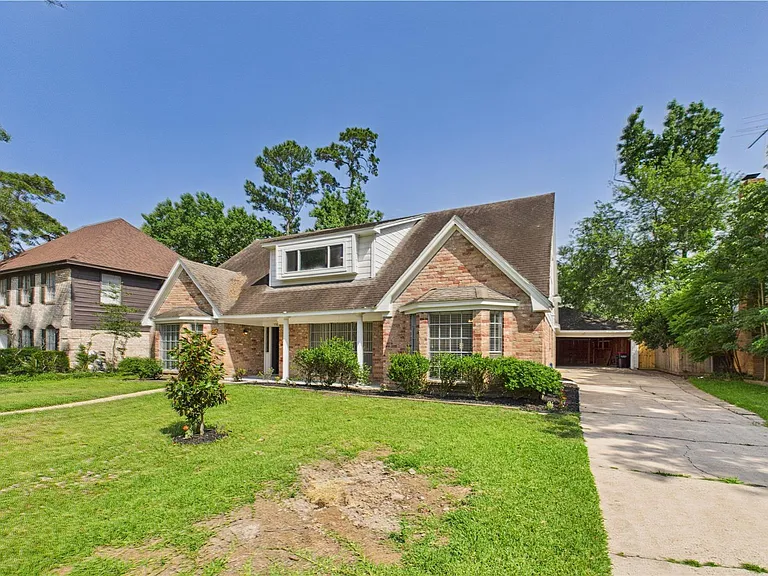 1107 Verret Ln — Photo 3