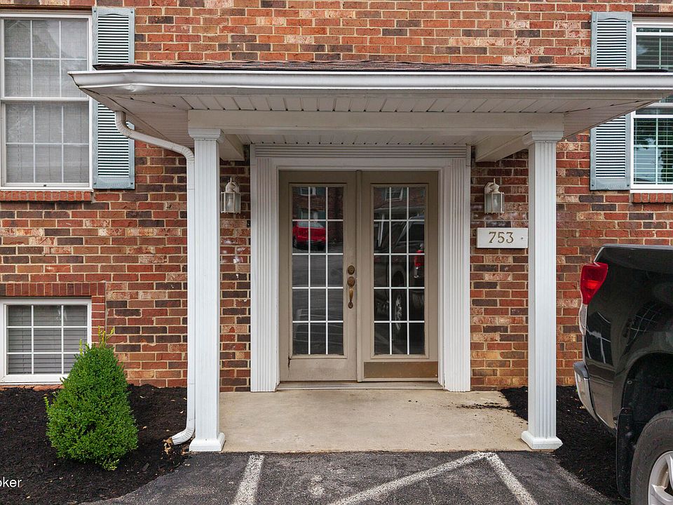 1st image of 753 N Hite Ave APT 4