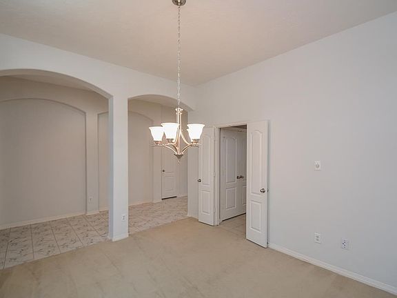 The direct access from the dining room to the kitchen makes entertaining friends and family a breeze!