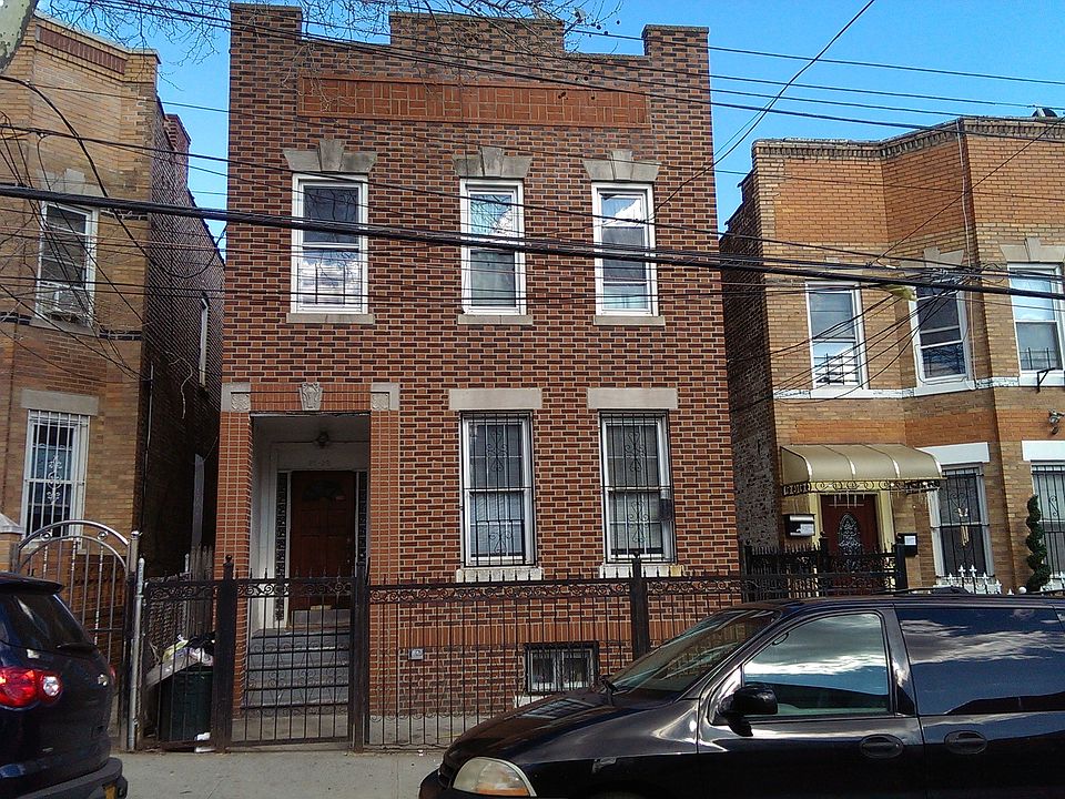 1st image of 3239 107th St