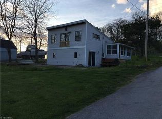 2410 S Port Pleasant Dr, Marblehead, OH 43440