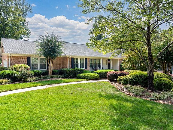 2nd image of 109 Silver Creek Ct