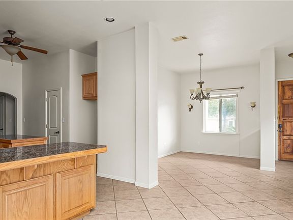 4th image of 2225 Garden Ct