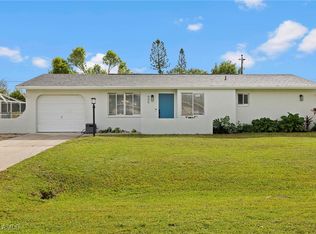 906 SE 32nd Ter, Cape Coral, FL 33904