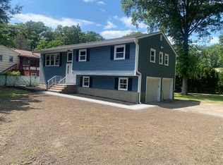 22 Lakeside Dr, Parsippany, NJ 07005