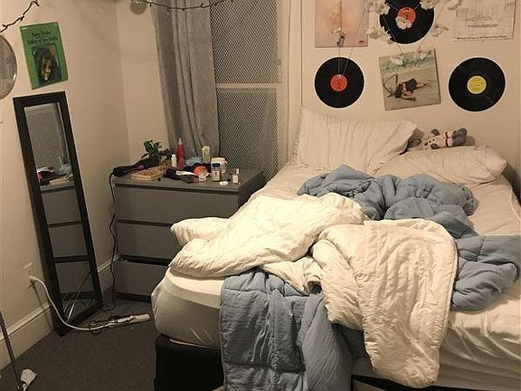 4th image of 1004 S Forest Ave APT 2