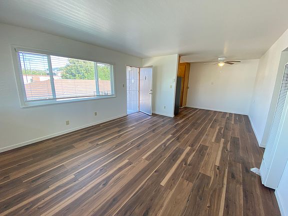 3rd image of 427 Juana Ave APT B