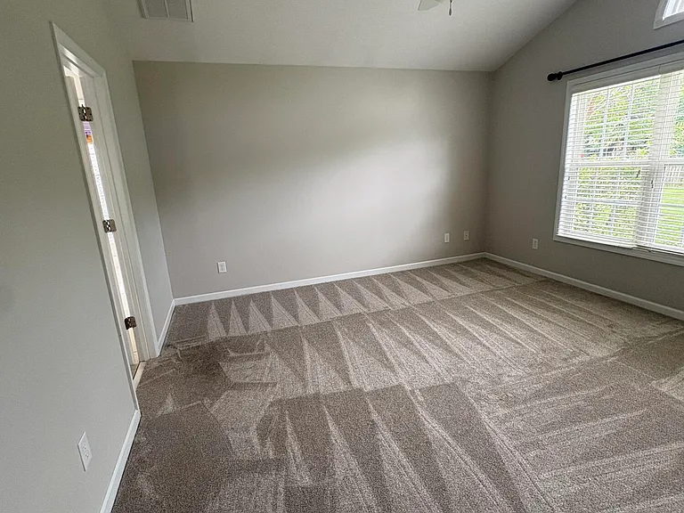 121 Mulberry Cir — Photo 16