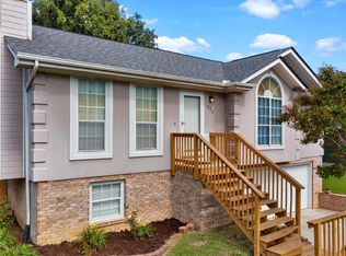 227 Brently Woods Dr, Chattanooga, TN 37421