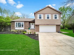 2209 Blacksmith Dr, Wheaton, IL