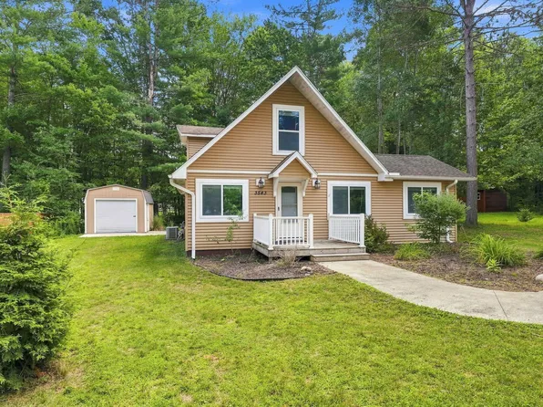 3543 S Loxley Rd, Houghton Lake, MI 48629