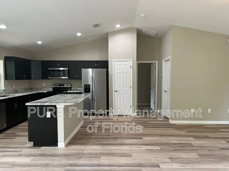 4721 SW 151st Pl — Photo 6