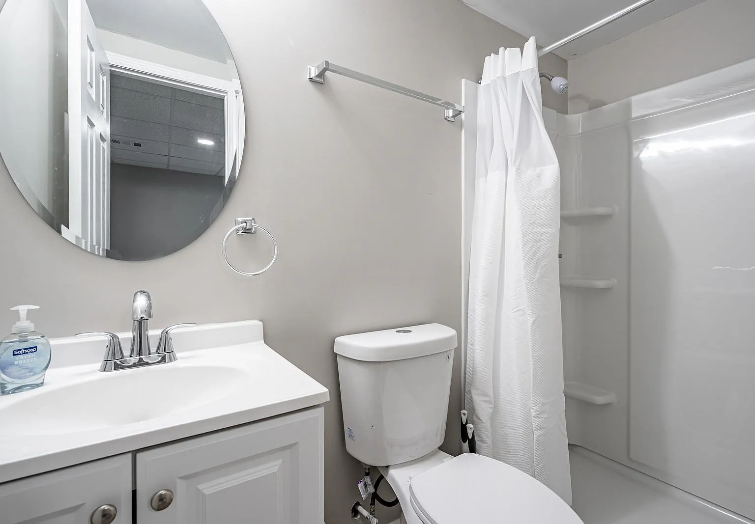 4 bed, 4.0 bath, 1622 sqft, $966 — Photo 3