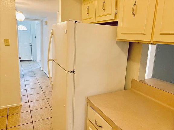 3rd image of 9303 Hammerly Blvd Unit 304