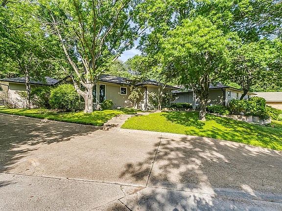 2nd image of 4317 Woodwick Ct