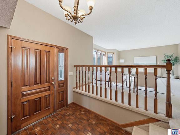 4th image of 7420 Wren Cir