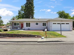 705 E 21st Pl, The Dalles, OR 97058
