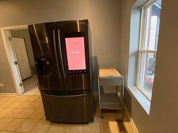2nd image of 2325 S Hoyne Ave APT 2
