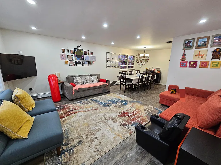 326 Hamilton St — Photo 2