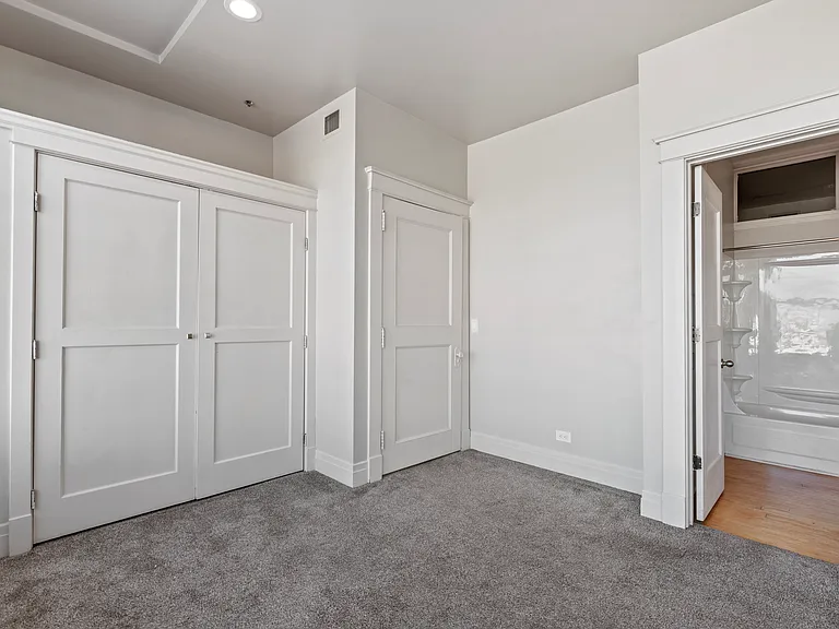 Idaho Building Apartments — Photo 31
