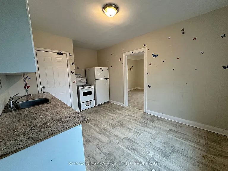 51 Lyons Ave #4 — Photo 11